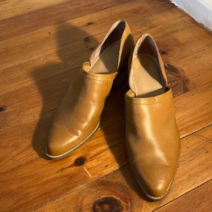 Leather cogniac mule